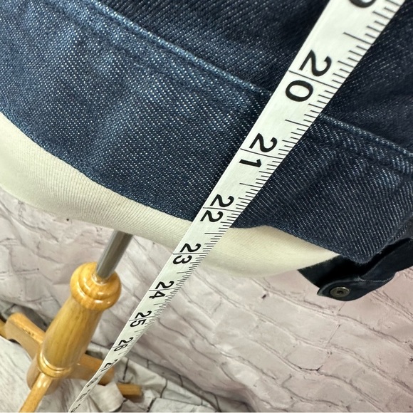 banana republic denim Jean Jacket with Fitted Silhouette and Classic Style sz s - Picture 4 of 8